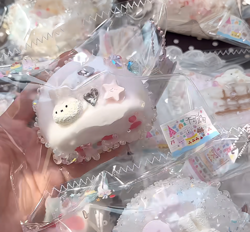 AINI 予約商品