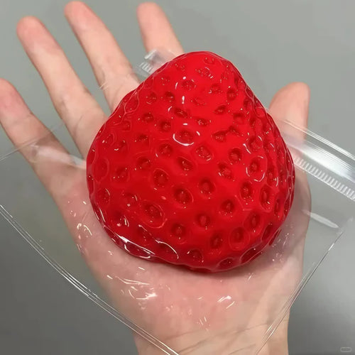 雪苺大福捏捏 Snow-Topped Strawberry Squishy by MIMO